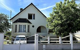 Charmante Maison Avec Jardin A Troyes